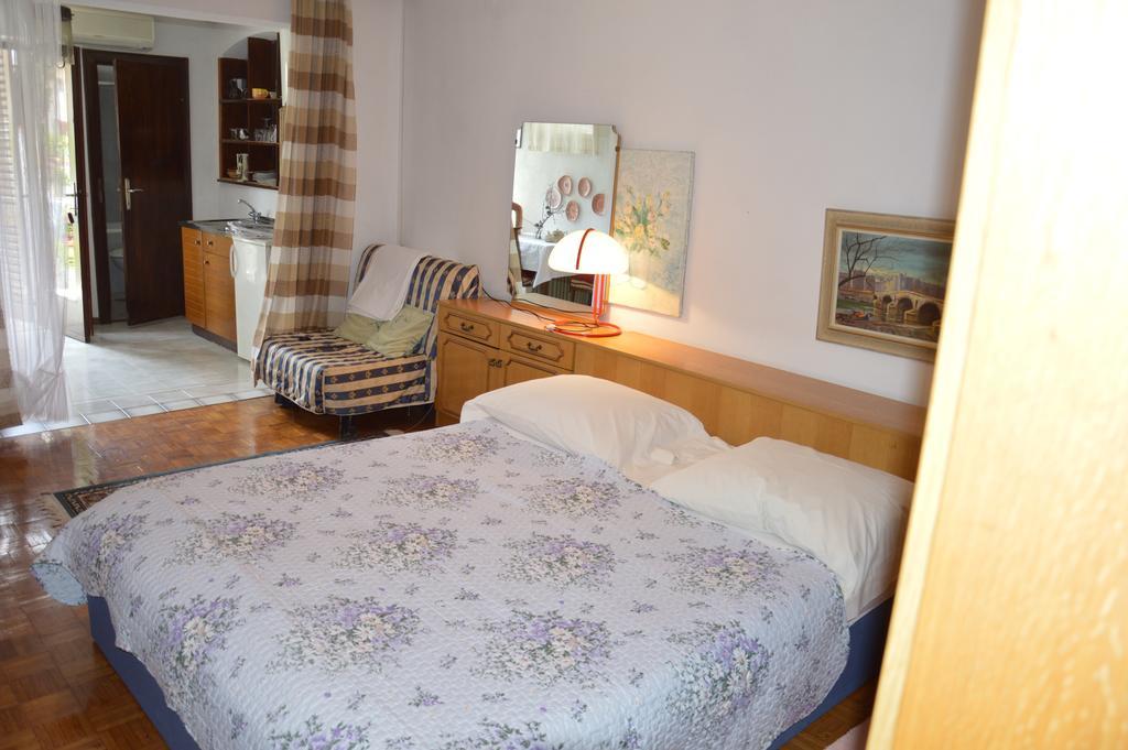 Hous Mira Apartment Porec Room photo