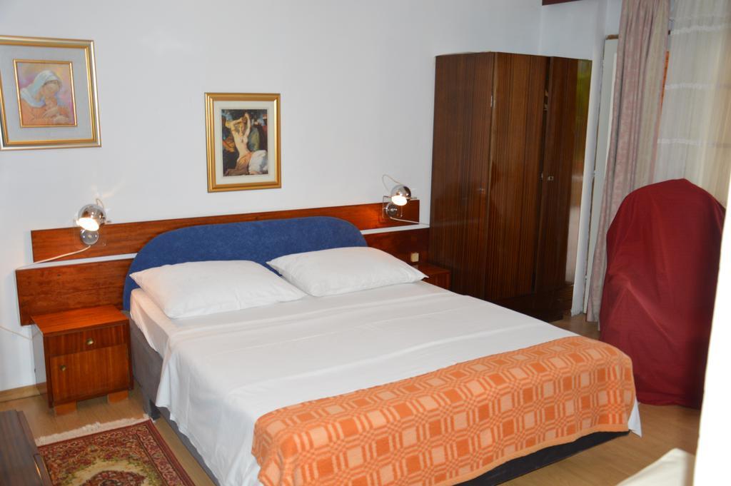 Hous Mira Apartment Porec Room photo